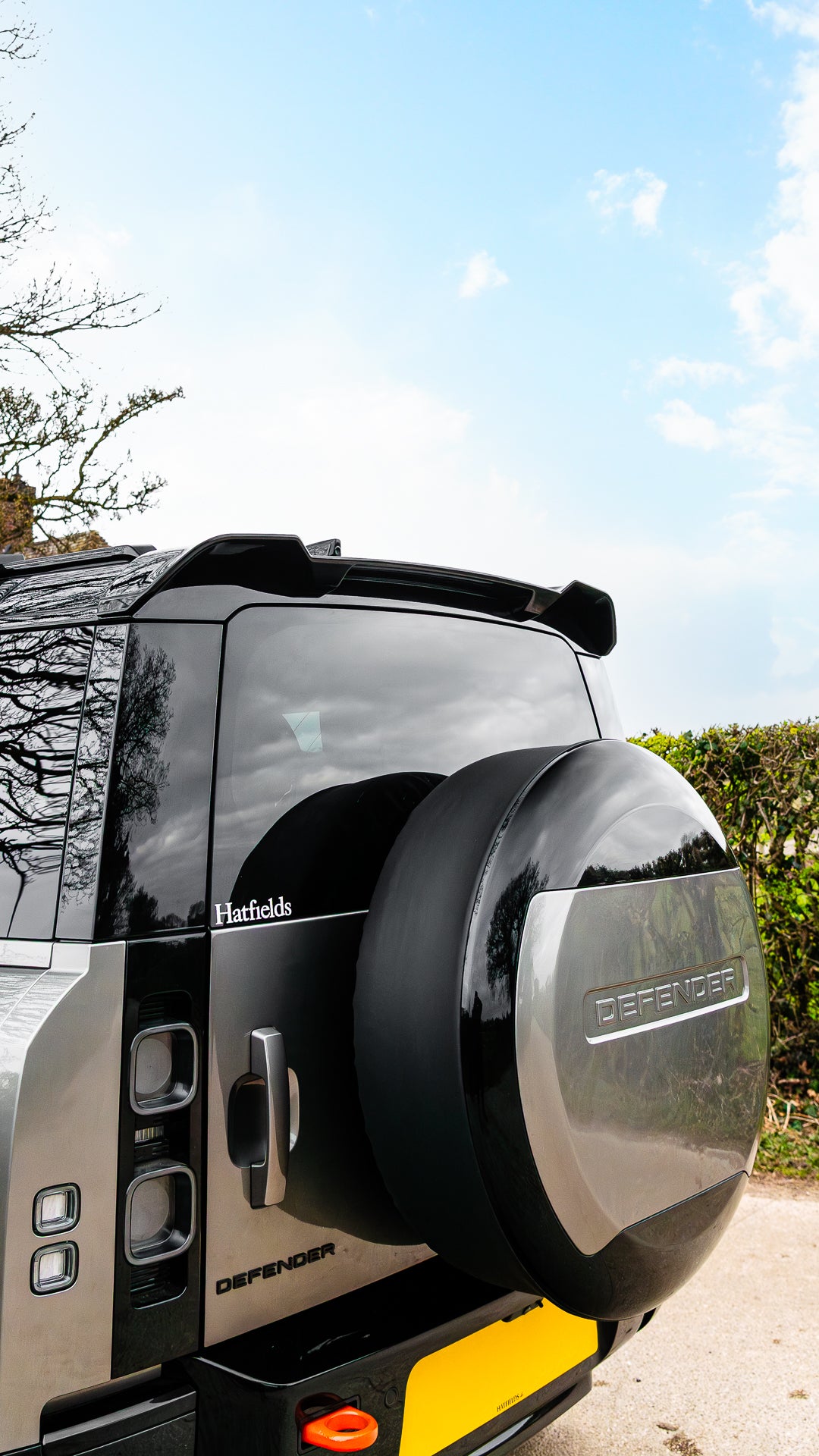 Land Rover Defender 2020+ Rear Roof Spoiler Gloss Black