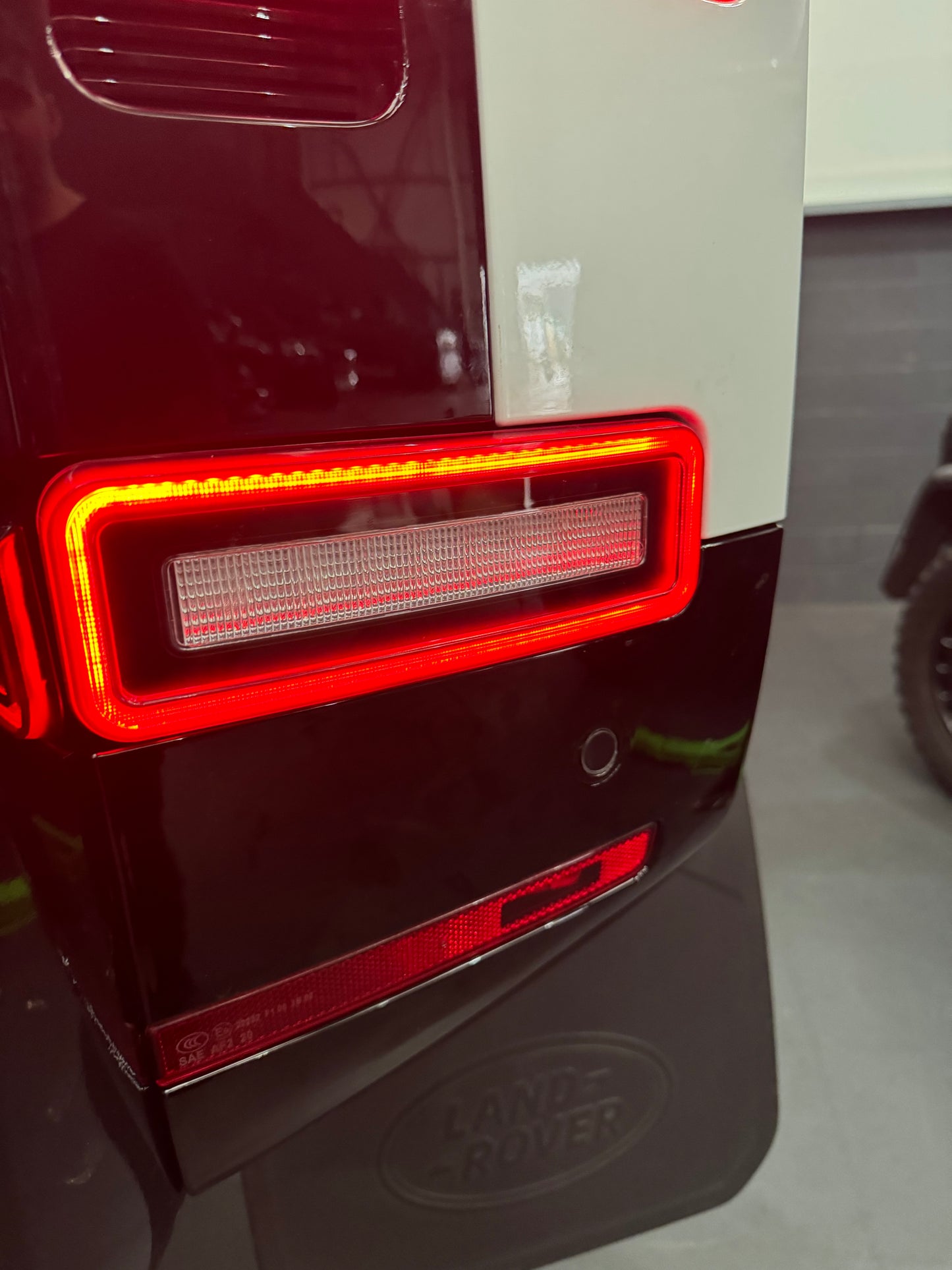Fits Defender 2020+ Integrated Upgrade Reverse light/stop tail/Indicator