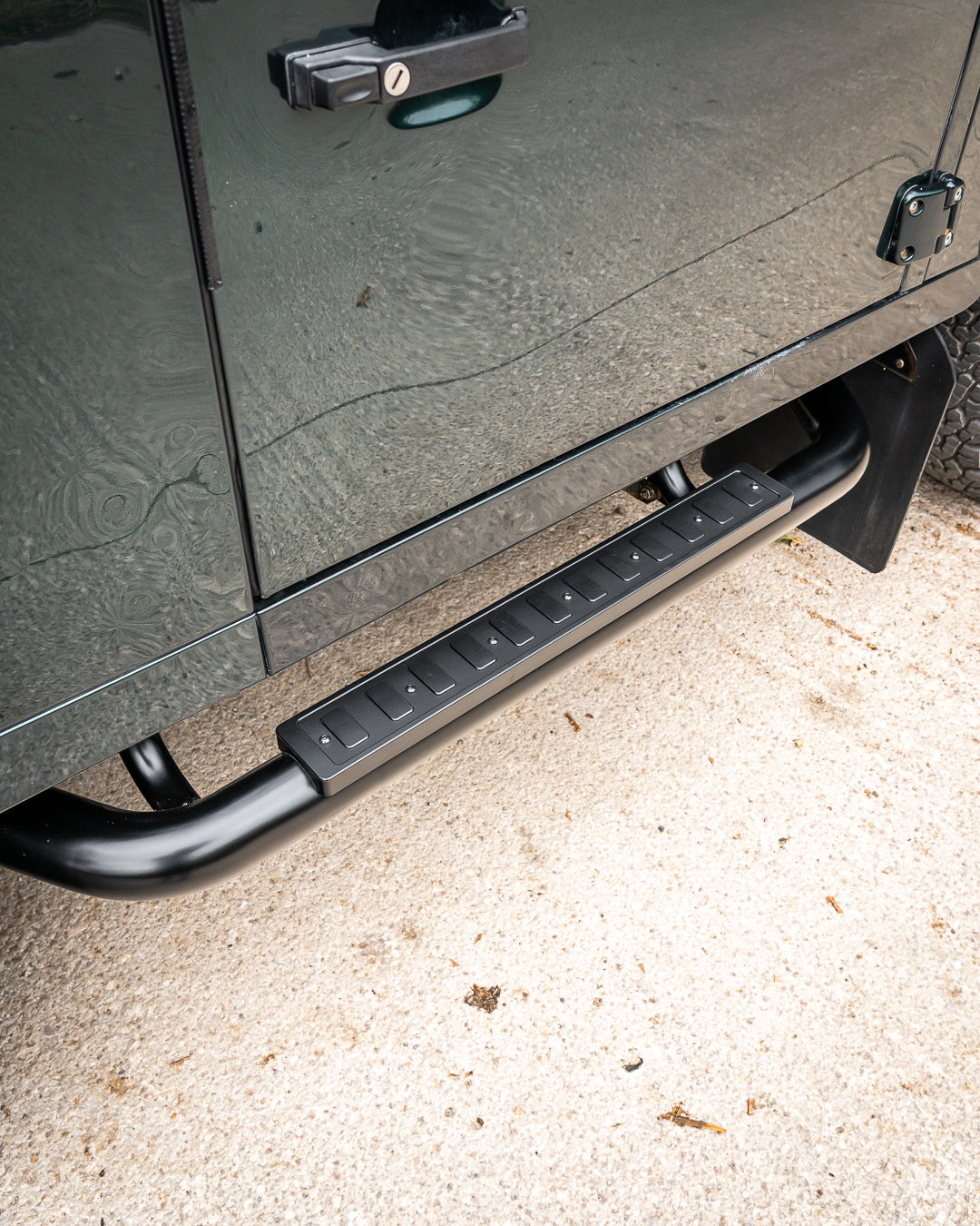 Defender 90 Stainless Steel Side Steps - Satin Black