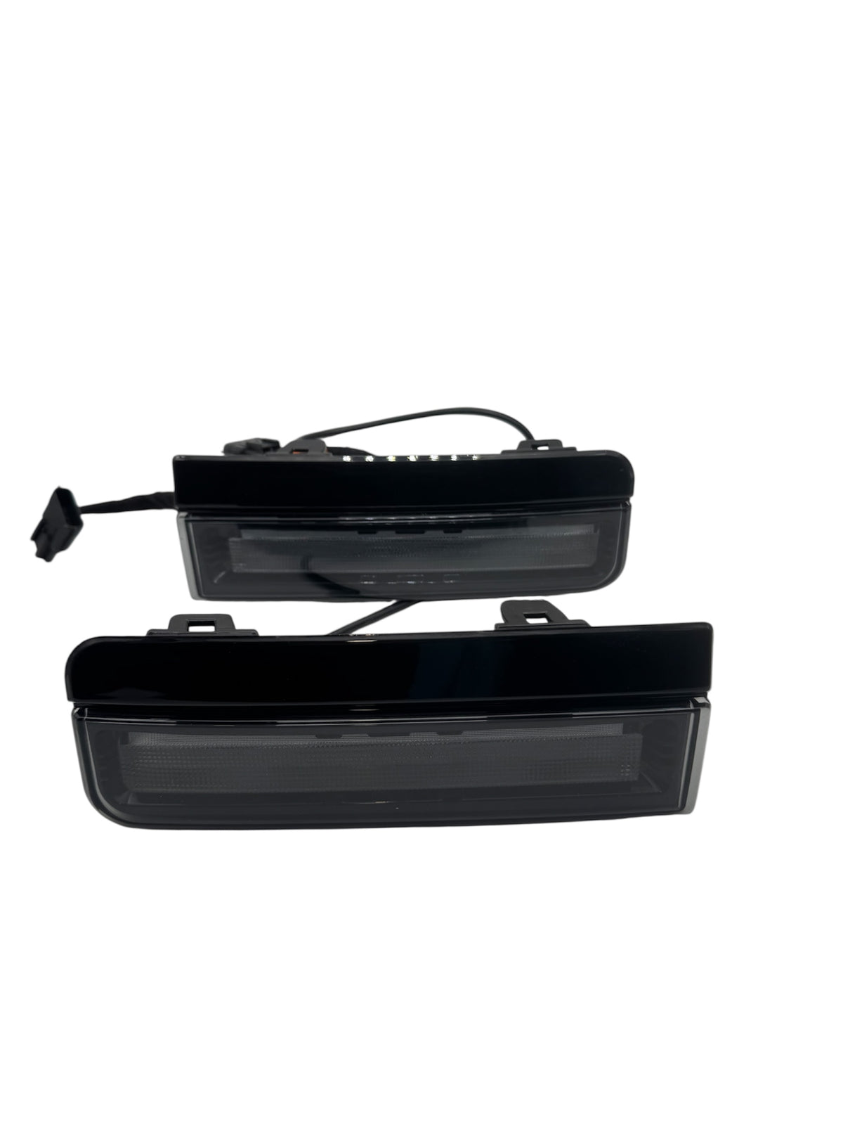 Defender Reverse Light Defender Upgrade Flush Reverse Lights MY26+ – Manor Automotive - Custom ...