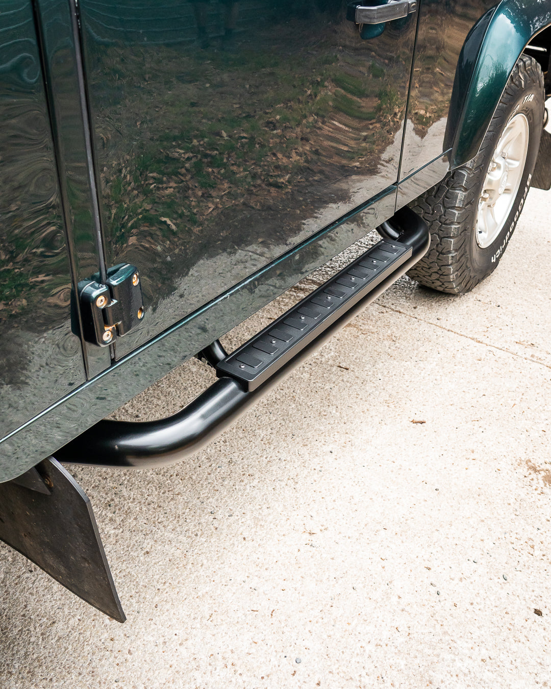 Defender 90 Stainless Steel Side Steps - Satin Black