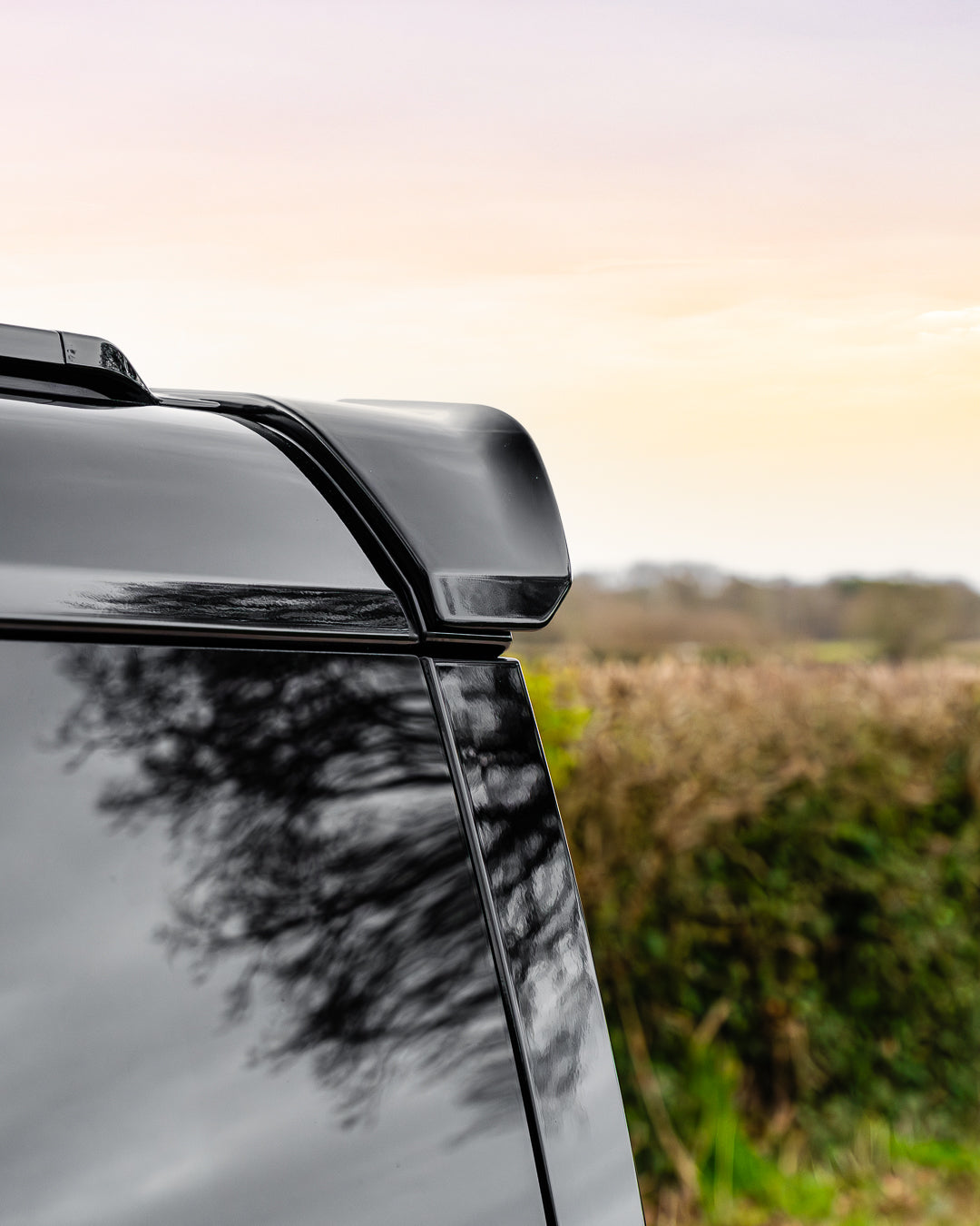 Land Rover Defender 2020+ Rear Roof Spoiler Gloss Black – Manor ...